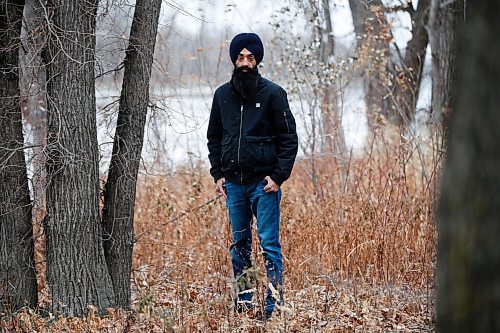 JOHN WOODS / WINNIPEG FREE PRESS
Prabhjot Singh, a local photographer selected for The Other Hundred - an international project featuring heroes of the pandemic, is photographed beside the Red River in Winnipeg Sunday, November 15, 2020. 

Reporter: Zoratti