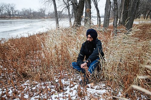 JOHN WOODS / WINNIPEG FREE PRESS
Prabhjot Singh, a local photographer selected for The Other Hundred - an international project featuring heroes of the pandemic, is photographed beside the Red River in Winnipeg Sunday, November 15, 2020. 

Reporter: Zoratti