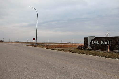 Canstar Community News Developers are looking to rezone the land across from Oak Bluff West. (GABRIELLE PICHE/CANSTAR COMMUNITY NEWS/HEADLINER)