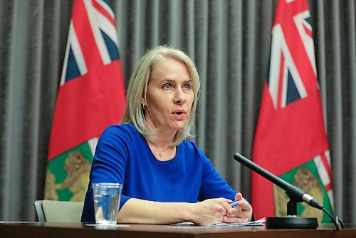 RUTH BONNEVILLE / WINNIPEG FREE PRESS

Local - COVID update 

Lanette Siragusa Chief Nursing Officer answers questions from the media during COVID briefing at the Legislative Building with Dr. Brent Roussin, Manitoba's chief public health officer, Monday. 

Nov 16th,  2020