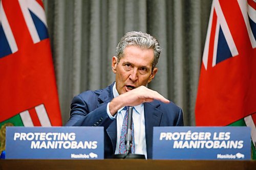 JOHN WOODS / WINNIPEG FREE PRESS
Premier Brian Pallister speaks to media about adjusting the COVID-19 curve during a press conference at the Manitoba Legislature in Winnipeg Monday, November 16, 2020. Pallister announced funding for small businesses.

Reporter: ?