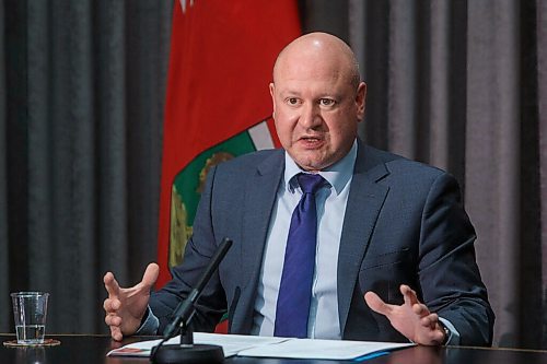 MIKE DEAL / WINNIPEG FREE PRESS
Dr. Brent Roussin, chief provincial public health officer, during the COVID-19 update at the Manitoba Legislative building Tuesday afternoon.
201117 - Tuesday, November 17, 2020.