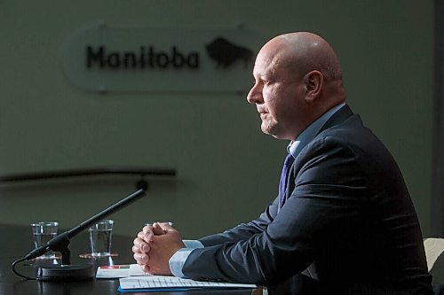 MIKE DEAL / WINNIPEG FREE PRESS
Dr. Brent Roussin, chief provincial public health officer, during the COVID-19 update at the Manitoba Legislative building Tuesday afternoon.
201117 - Tuesday, November 17, 2020.