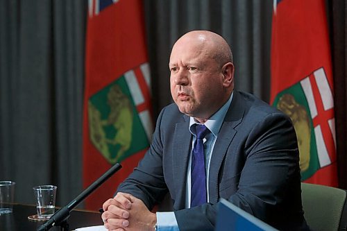 MIKE DEAL / WINNIPEG FREE PRESS
Dr. Brent Roussin, chief provincial public health officer, during the COVID-19 update at the Manitoba Legislative building Tuesday afternoon.
201117 - Tuesday, November 17, 2020.