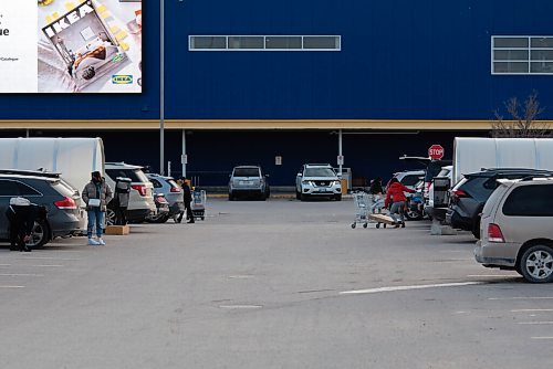 JESSE BOILY  / WINNIPEG FREE PRESS
Cars parked at the Ikea parking lot on Tuesday, while many buisnesses are shut due to current COVID-19 restrictions. Tuesday, Nov. 17, 2020.
Reporter: