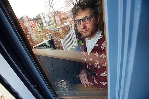 JOHN WOODS / WINNIPEG FREE PRESS
Dr Paul Foster, a Steinbach doctor who contracted COVID-19 while caring for patients, is photographed while isolating in Winnipeg Wednesday, November 18, 2020. 

Reporter: Katie