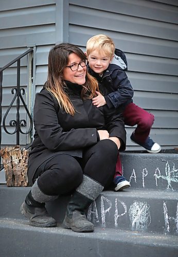 RUTH BONNEVILLE / WINNIPEG FREE PRESS

Local - United Way 
Portrait of Jen Wilson with her son, Hank (41/2), outside their home for the Nov. 21 United Way-related story. 

Wilson, 46, and Hank, 4, attend programs for mothers at South Winnipeg Family Information Centre, which is the focus of  article. 

See Aaron Epp's column 

Nov 18th,  2020
