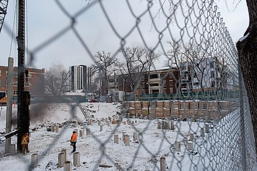 JESSE BOILY  / WINNIPEG FREE PRESS
The construction of apartments by Pre-Con builders across from 290 River ave. is one of the new developments on River Ave.. Friday, Nov. 20, 2020. 
Reporter: Ben Waldman