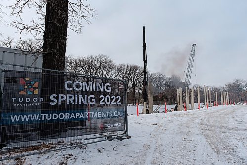 JESSE BOILY  / WINNIPEG FREE PRESS
The construction of apartments by Pre-Con builders across from 290 River ave. is one of the new developments on River Ave.. Friday, Nov. 20, 2020. 
Reporter: Ben Waldman