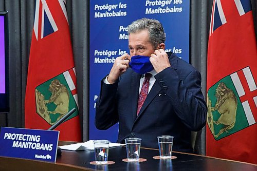 MIKE DEAL / WINNIPEG FREE PRESS
Premier Brian Pallister provids an update on efforts to beef up enforcement of public-health orders in wake of the COVID-19 pandemic Tuesday morning at the Manitoba Legislative building.
201124 - Tuesday, November 24, 2020.