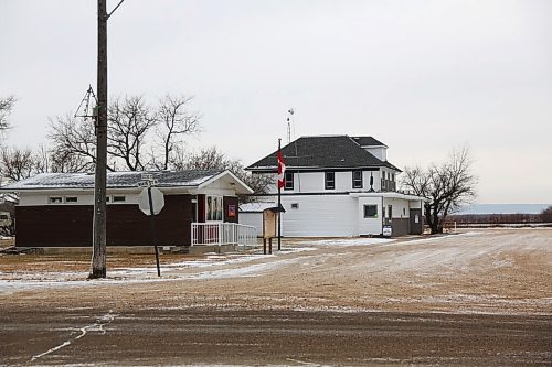 MIKE DEAL / WINNIPEG FREE PRESS
Main Street in Glenella, MB. 
201125 - Wednesday, November 25, 2020