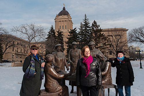 JESSE BOILY  / WINNIPEG FREE PRESS
(Left to Right) Lynette Phyfe, Karen Wiebe and Linda Hamilton, who are all members of local sisterhood PEO International, stop for a photo next to the Famous Five Monument on Wednesday. Wednesday, Nov. 25, 2020.
Reporter: EPP / Philanthropy