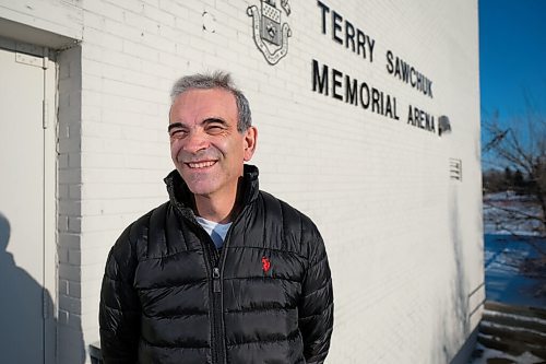 Daniel Crump / Winnipeg Free Press. Bruno Zarrillo, a former star player with the River East Royal Knights of the MMJHL, stands outside the Terry Sawchuk Memorial Arena. November 26, 2020.