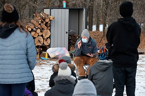 JOHN WOODS / WINNIPEG FREE PRESS
Tim Morison, a phys. ed. teacher at Starbuck School in Starbuck is photographed as he gives winter survival technique instruction to students on Thursday, November 26, 2020. Morison has moved his class outside and created some interesting programming which includes winter survival and shovelling snow for local seniors.

Reporter: McIntosh