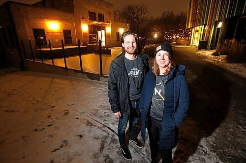 JOHN WOODS / WINNIPEG FREE PRESS
Husband and wife Rob Holter-Ferguson and Danielle Northam, who started a website called Lets Order Delivery where Manitobans can find local restaurants and order delivery directly from them, are photographed outside Cibo, one of the restaurants on their site in WinnipegThursday, November 26, 2020.
Reporter: Kellen