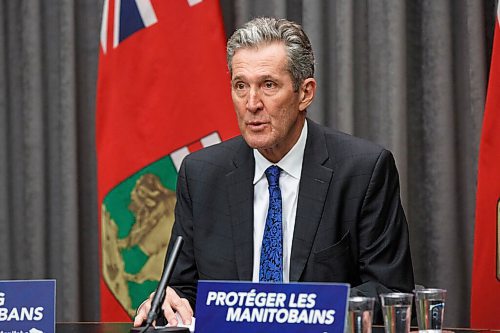 MIKE DEAL / WINNIPEG FREE PRESS
Premier Brian Pallister speaks during a COVID-19 enforcement update Tuesday morning at the Manitoba Legislative building.
201201 - Tuesday, December 01, 2020.