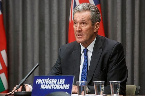 MIKE DEAL / WINNIPEG FREE PRESS
Premier Brian Pallister speaks during a COVID-19 enforcement update Tuesday morning at the Manitoba Legislative building.
201201 - Tuesday, December 01, 2020.