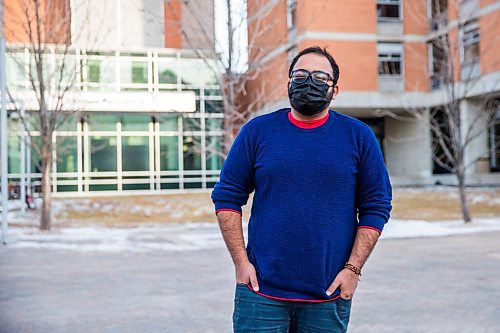 MIKAELA MACKENZIE / WINNIPEG FREE PRESS

Nik Kapoor poses for a portrait in front of Pembina Hall residence at the University of Manitoba in Winnipeg on Tuesday, Dec. 1, 2020. For Ben Waldman story.

Winnipeg Free Press 2020