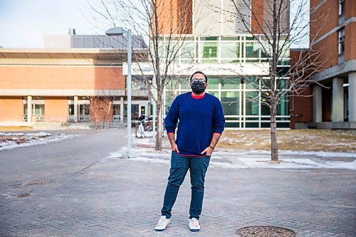 MIKAELA MACKENZIE / WINNIPEG FREE PRESS

Nik Kapoor poses for a portrait in front of Pembina Hall residence at the University of Manitoba in Winnipeg on Tuesday, Dec. 1, 2020. For Ben Waldman story.

Winnipeg Free Press 2020