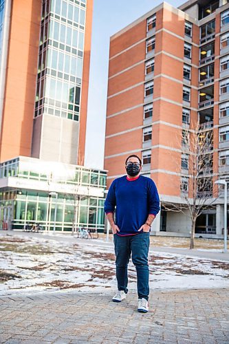 MIKAELA MACKENZIE / WINNIPEG FREE PRESS

Nik Kapoor poses for a portrait in front of Pembina Hall residence at the University of Manitoba in Winnipeg on Tuesday, Dec. 1, 2020. For Ben Waldman story.

Winnipeg Free Press 2020