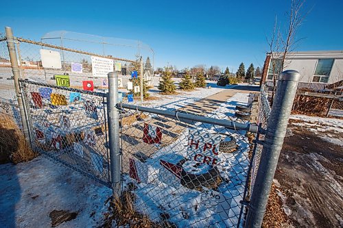 MIKE DEAL / WINNIPEG FREE PRESS
Carpathia Children's Centre at 1777 Grant Avenue.
201202 - Wednesday, December 02, 2020.