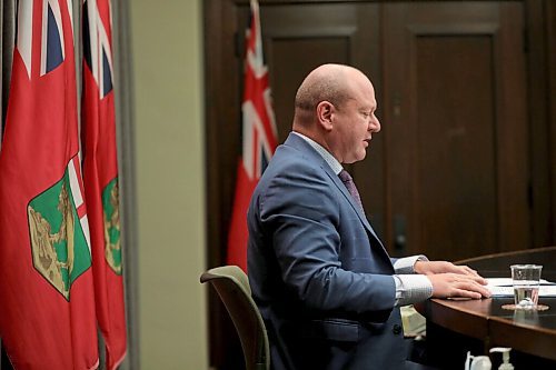 RUTH BONNEVILLE / WINNIPEG FREE PRESS

LOCAL - Roussin  Presser 

CHIEF PROVINCIAL PUBLIC HEALTH OFFICER Dr. Brent Roussin answers questions from the media after press conference at the Legislative Building Thursday. 

Dec 2nd. 2020