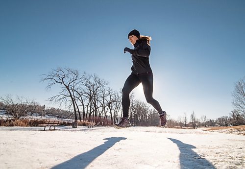 Mike Sudoma / Winnipeg Free Press
Med Student, Amanda Mathwig, takes a break in between exams and writing papers to hit the trail for a run through the trails along Churchill Drive Friday afternoon
December 4, 2020