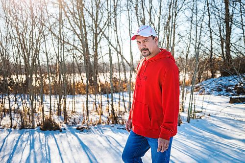 MIKAELA MACKENZIE / WINNIPEG FREE PRESS

Lloyd Pelletier poses for a portrait on his property in Lockport on Friday, Dec. 4, 2020. For Jeff Hamilton story.

Winnipeg Free Press 2020