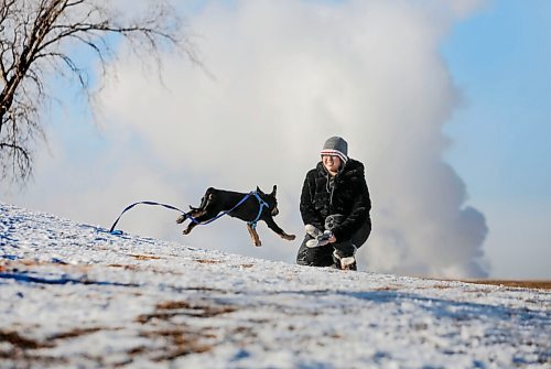 RUTH BONNEVILLE / WINNIPEG FREE PRESS


Standup - Puppy playtime

Savannah Moneyas spends some puppy time with her playful, 17 week old, mixed breed dog, MJ at Westview park and dog park on Monday.  

Dec 7th,. 2020