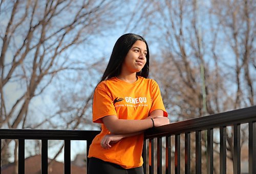 RUTH BONNEVILLE / WINNIPEG FREE PRESS


Portrait of  Feliciaa Baldner a 14 year old wunderkind who has her own organization, GENEQU, aimed at building gender equality.

She's hosting a virtual fireside chat with Isha Khan, the CEO of the CMHR on Thursday afternoon.

Jen Zoratti story.


Dec 9h,. 2020