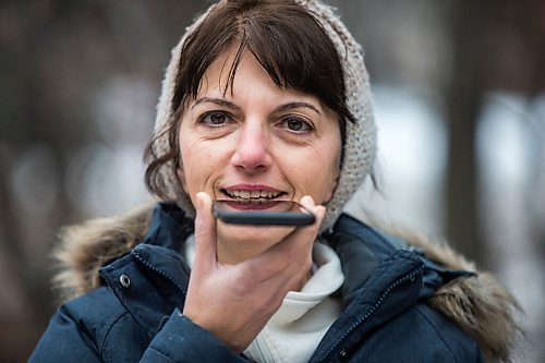 MIKAELA MACKENZIE / WINNIPEG FREE PRESS

Dr Zahra Moussavi, who is doing research on using smartphones as a diagnostic tool with COVID-19, poses for a portrait with the app in Winnipeg on Thursday, Dec. 10, 2020. One of her projects will see people breathing at their smart phone to see if they have covid (based on the sound of the breathing). For Kevin Rollason story.

Winnipeg Free Press 2020