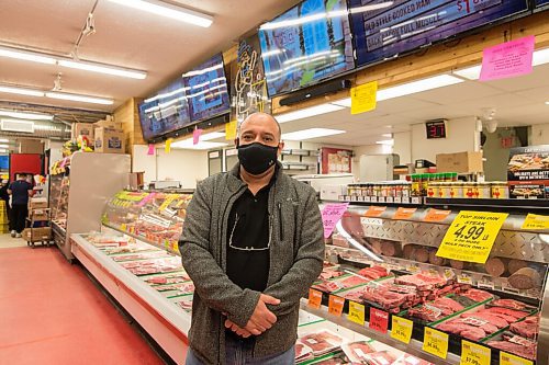 Mike Sudoma / Winnipeg Free Press
Foodfare owner and manager, Munther Zeid inside his store Thursday afternoon
December 7, 2020