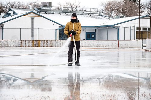 Daniel Crump / Winnipeg Free Press. Aaron Shand, a volunteer at the Riverview Community Centre, works on getting the centres two rinks ready for skating. If the weather cooperates, Shand reckons the ice will be ready for use in less than a week. At the moment it is still unclear which if any restrictions may dictate how community rinks are able to operate this season. December 12, 2020.