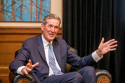 MIKAELA MACKENZIE / WINNIPEG FREE PRESS

Premier Brian Pallister speaks to the Free Press for a year-end interview in his office at the Manitoba Legislative Building in Winnipeg on Tuesday, Dec. 15, 2020. For Carol Sanders story.

Winnipeg Free Press 2020