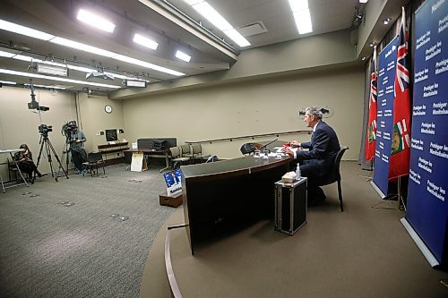 JOHN WOODS / WINNIPEG FREE PRESS
Manitoba Premier Brian Pallister speaks during his COVID-19 press conference at the Manitoba legislature in Winnipeg Tuesday, December 15, 2020. 

Reporter: ?