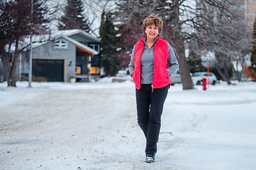 MIKAELA MACKENZIE / WINNIPEG FREE PRESS

Frances Ferguson, who has worked 40 years as an ICU nurse at Health Sciences Centre and is getting vaccinated on Thursday morning, poses for a portrait in Winnipeg on Wednesday, Dec. 16, 2020. For Melissa Martin story.

Winnipeg Free Press 2020