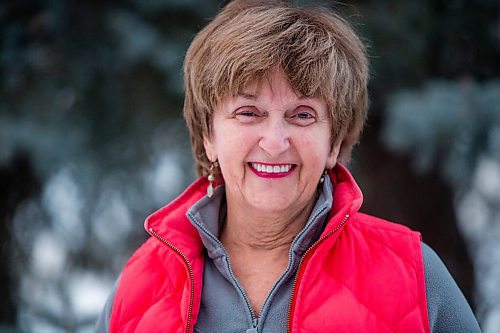 MIKAELA MACKENZIE / WINNIPEG FREE PRESS

Frances Ferguson, who has worked 40 years as an ICU nurse at Health Sciences Centre and is getting vaccinated on Thursday morning, poses for a portrait in Winnipeg on Wednesday, Dec. 16, 2020. For Melissa Martin story.

Winnipeg Free Press 2020