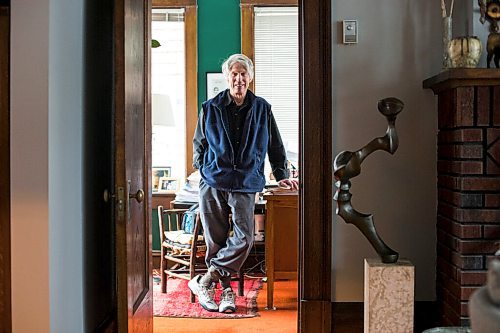 MIKAELA MACKENZIE / WINNIPEG FREE PRESS

Arthur Schafer, the founding director of the Centre for Professional and Applied Ethics at University of Manitoba, poses for a portrait in his home office in Winnipeg on Thursday, Dec. 17, 2020. For Dylan Robertson story.

Winnipeg Free Press 2020