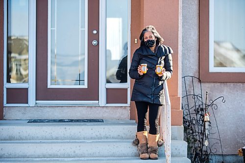 MIKAELA MACKENZIE / WINNIPEG FREE PRESS

Sapna Shetty-Heef, the founder of Jayas Preserves, poses for a portrait at her home in Saint Andrews on Friday, Dec. 18, 2020.  For Malak Abas story.

Winnipeg Free Press 2020