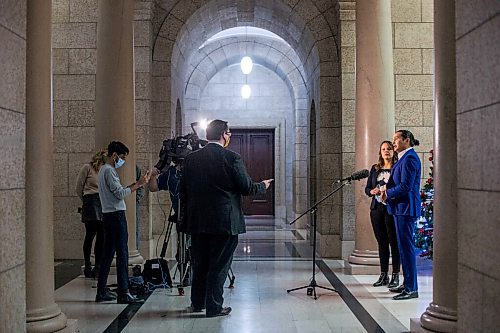 MIKAELA MACKENZIE / WINNIPEG FREE PRESS

NDP leader Wab Kinew and his wife, Lisa Kinew, give an end-of-year message to Manitobans at the Manitoba Legislative Building in Winnipeg on Tuesday, Dec. 22, 2020. 

Winnipeg Free Press 2020