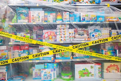 MIKAELA MACKENZIE / WINNIPEG FREE PRESS

Non-essential items are blocked off at Walmart in Winnipeg on Tuesday, Dec. 22, 2020. For Rosanna Hempel story.

Winnipeg Free Press 2020