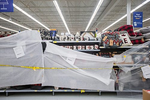 MIKAELA MACKENZIE / WINNIPEG FREE PRESS

Non-essential holiday items are blocked off at Walmart in Winnipeg on Tuesday, Dec. 22, 2020. For Rosanna Hempel story.

Winnipeg Free Press 2020