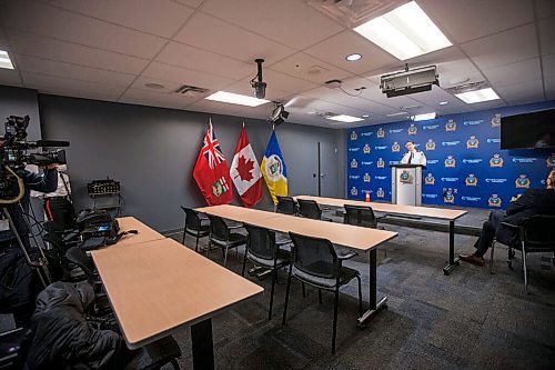 MIKAELA MACKENZIE / WINNIPEG FREE PRESS

Inspector Bonnie Emerson speaks about food security at the Winnipeg Police Service headquarters in Winnipeg on Wednesday, Dec. 23, 2020. For JS story.

Winnipeg Free Press 2020