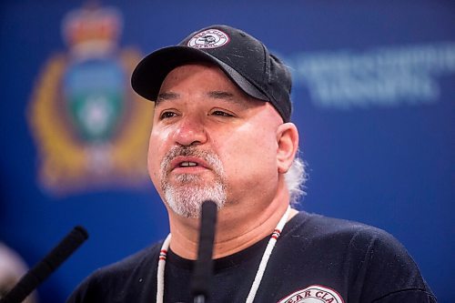 MIKAELA MACKENZIE / WINNIPEG FREE PRESS

Kevin Walker, executive director of the Bear Clan, speaks about food security at the Winnipeg Police Service headquarters in Winnipeg on Wednesday, Dec. 23, 2020. For JS story.

Winnipeg Free Press 2020