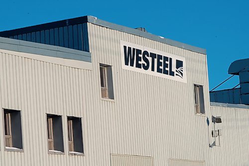 JESSE BOILY  / WINNIPEG FREE PRESS
The  AGI Westeel building, where about 90 per cent of the workers have been laid off, at 450 Rue Desautels on Wednesday. Wednesday, Dec. 23, 2020.
Reporter: