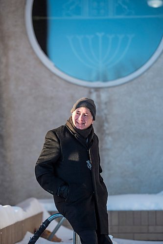 MIKAELA MACKENZIE / WINNIPEG FREE PRESS

Rabbi Allan Finkel poses for a portrait in front of Temple Shalom in Winnipeg on Wednesday, Dec. 23, 2020. He started doing shiva (the traditional Jewish mourning period) via Zoom, and found that it was a really meaningful experience for all those involved, albeit different than the in-person version. For Melissa Martin story.

Winnipeg Free Press 2020