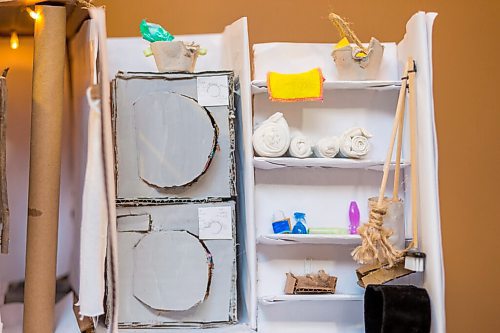 MIKAELA MACKENZIE / WINNIPEG FREE PRESS

The laundry room in the Barbie house made of recycled materials in Winnipeg on Thursday, Dec. 24, 2020. For Maggie Macintosh story.

Winnipeg Free Press 2020