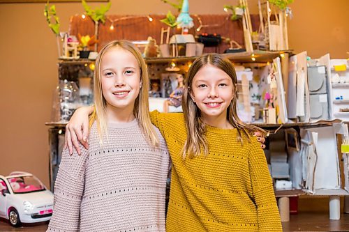 MIKAELA MACKENZIE / WINNIPEG FREE PRESS

Grace Rhodes, 10 (left), and Isla Monro, 11, pose for a portrait in front of their Barbie house made of recycled materials in Winnipeg on Thursday, Dec. 24, 2020. For Maggie Macintosh story.

Winnipeg Free Press 2020