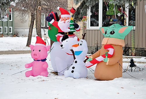 Canstar Community News Tony Nardella is a St. Vital photographer. Recently hes been chronicling various local Christmas displays and decorations.