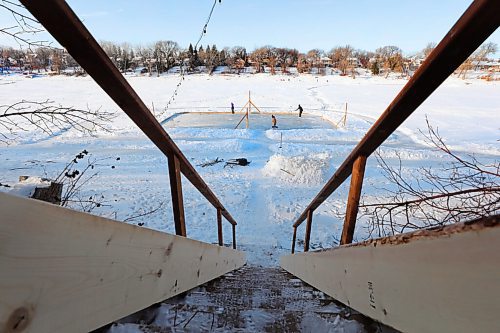 RUTH BONNEVILLE / WINNIPEG FREE PRESS

Local - Ice river fun

Winnipeg River lot owners create areas for family and area residents to enjoy winter activities. 



Dec 29th,. 2020